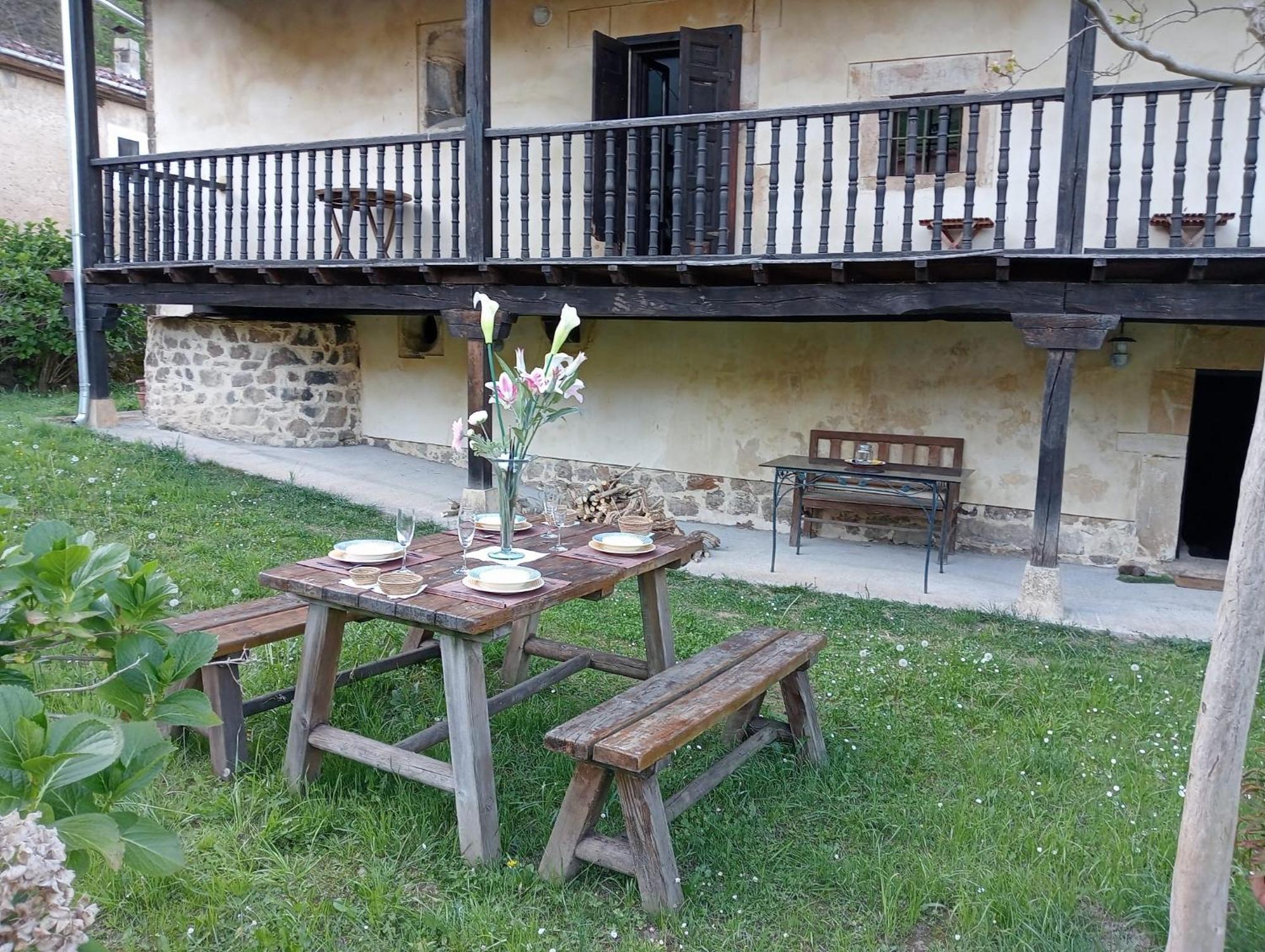Вілла Palacio Rural De Inguanzo De Cabrales Екстер'єр фото