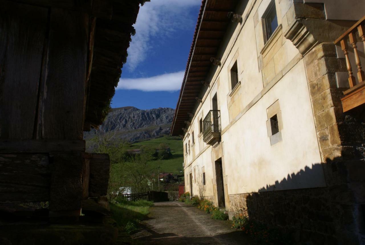 Вілла Palacio Rural De Inguanzo De Cabrales Екстер'єр фото